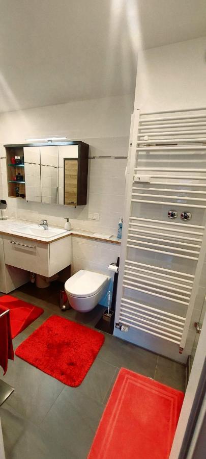 Privatunterkunft Privatzimmer In Laatzen/messe *